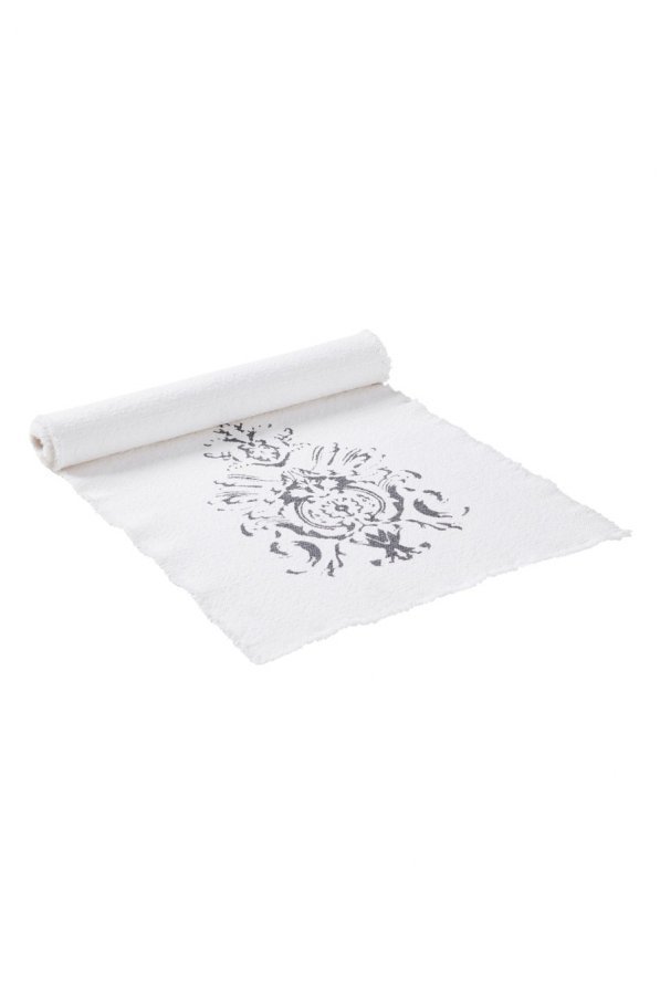 Camille Kaitaliina Valkoinen